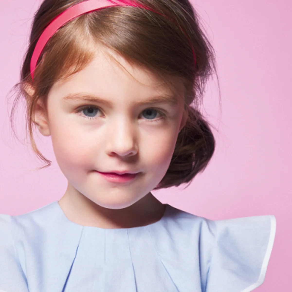 Jacadi, marque contemporaine de prestige. Jacadi, marque contemporaine de prestige.